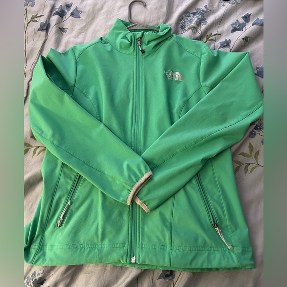 The North Face Jackets & Blazers - the north face jacket womens tnf Kelly Green, M